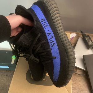 Yeezy boosts 350s size 8